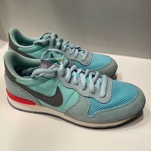 Nike Internationalist Sneaker